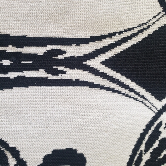 GUESS BLACK AND WHITE "ORNATE" PAISLEY BODYCON MINI-DRESS  SIZE SMALL - Picture 12 of 16